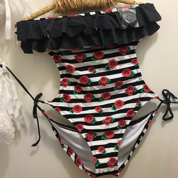 XL String One Piece NWOT Stripped | Floral - Picture 3 of 5